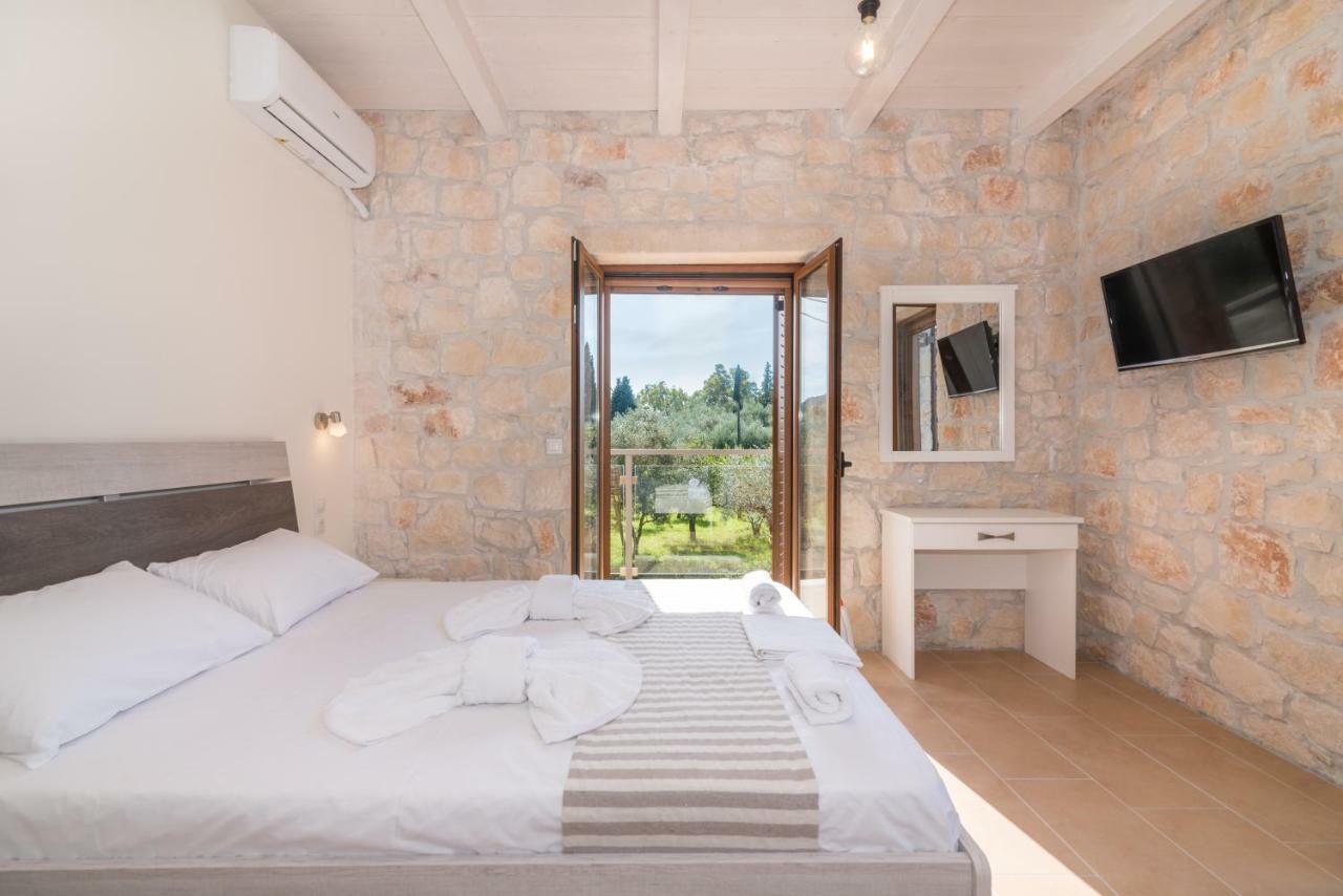 Green Stone Villas Apartments กาลามากี ภายนอก รูปภาพ