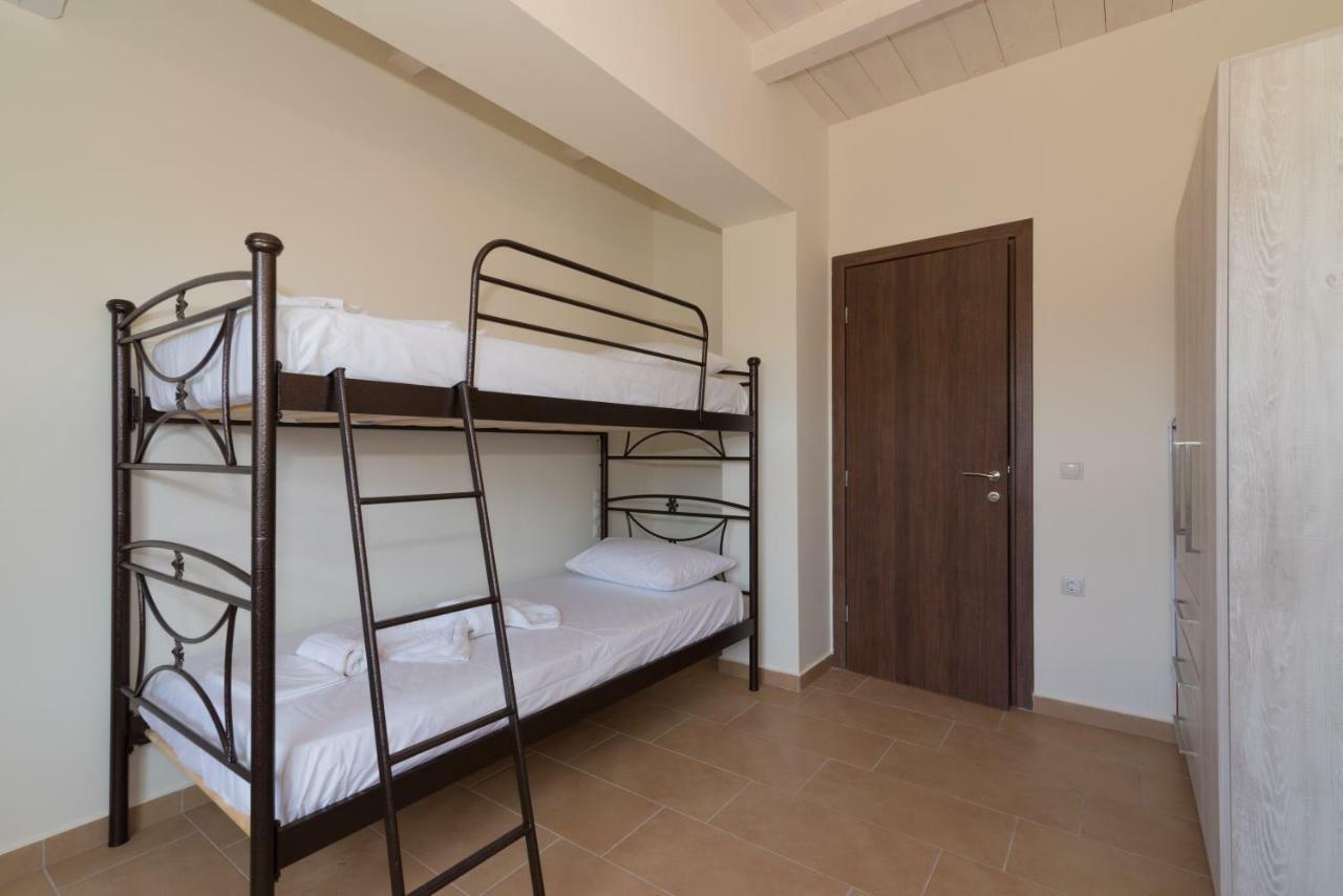Green Stone Villas Apartments กาลามากี ภายนอก รูปภาพ